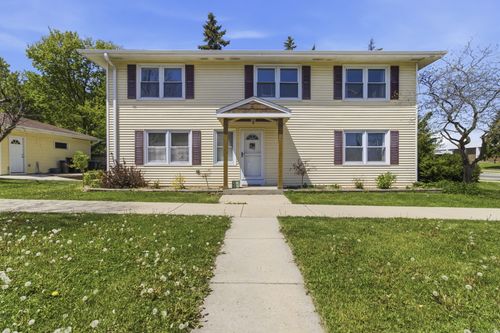 2675 N 113th St, Wauwatosa, WI, 53226-1216 | Card Image