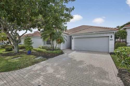 8281 Heritage Club Dr, West Palm Beach, FL, 33412 | Card Image