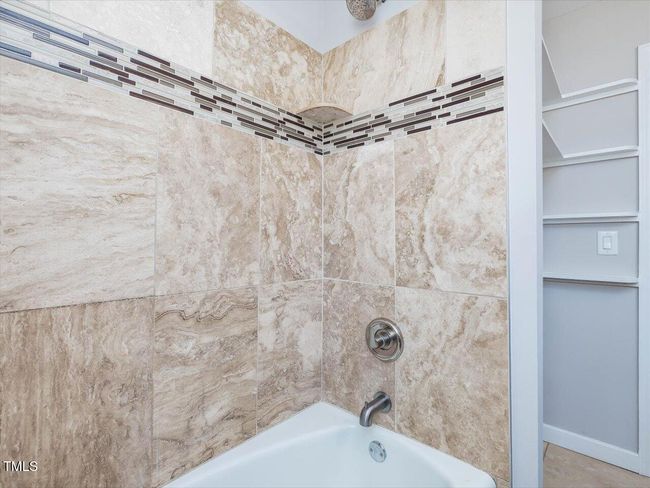 26-Bathroom | Image 26