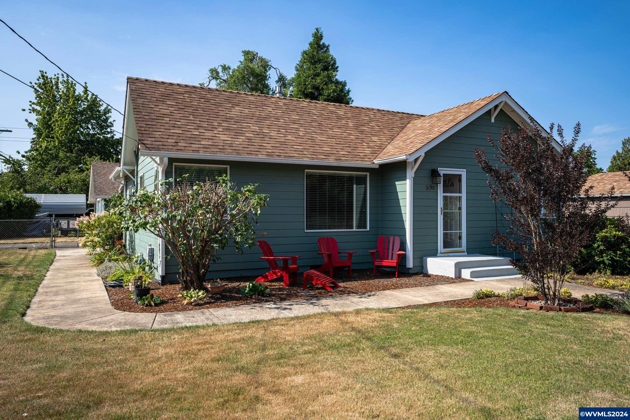 Brenna Ave, Salem, OR 97301