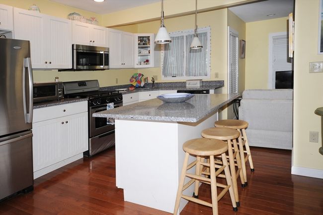 9 15 Th St, House other with 3 bedrooms, 2 bathrooms and 4 parking in Onset MA | Image 4