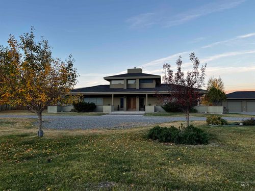 6000 Bartlett Point Rd, Mackay, ID, 83251-4414 | Card Image