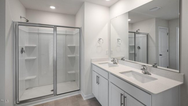Bathroom | Image 30