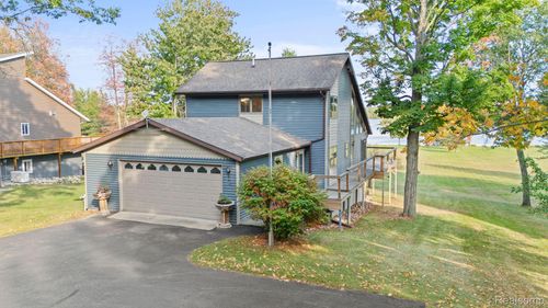 10191 Lakeview Dr, Atlanta, MI, 49709-9224 | Card Image