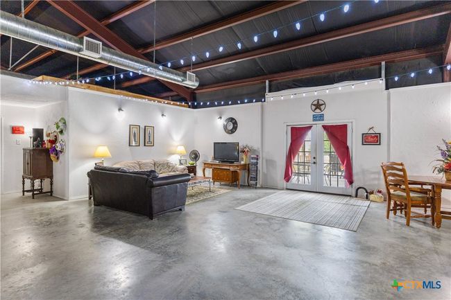 00 Dagg Rd, Home with 1 bedrooms, 2 bathrooms and null parking in Yoakum TX | Image 15
