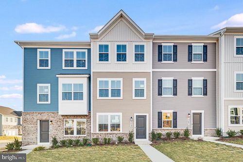 248 Swan Field Ave, RANSON, WV, 25438-4625 | Card Image