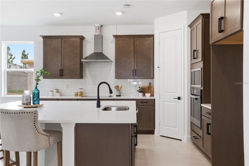 468 Veneto Cir, CLERMONT, FL, 34715-7826 | Card Image