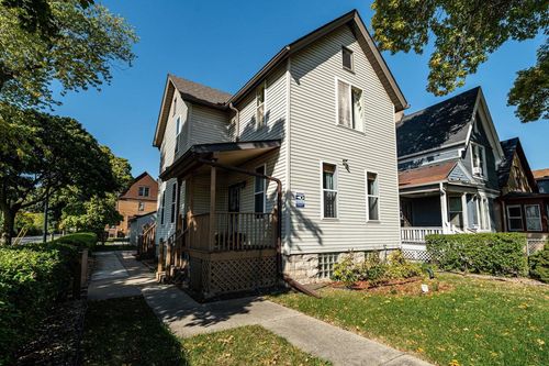 201 N 36th Street, Milwaukee, WI, 53208 | Card Image