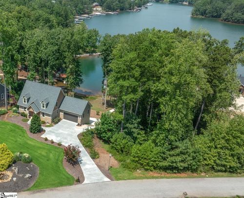 803 Barefoot Cove Dr, West Union, SC, 29696-3629 | Card Image