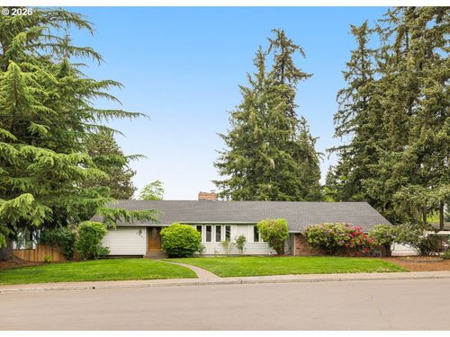 2921 Se Brian St, Hillsboro, OR, 97123-7009 | Card Image