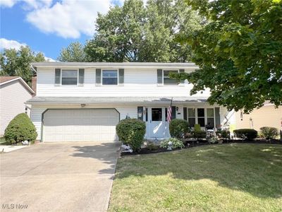 5619 S Nantucket Drive, House other with 4 bedrooms, 2 bathrooms and null parking in Lorain OH | Image 1