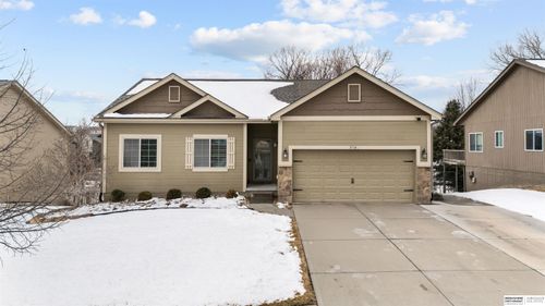 5714 S 190th Ter, Omaha, NE, 68135-4325 | Card Image
