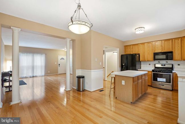 2568 Sylvan Moor Ln, Townhouse with 3 bedrooms, 4 bathrooms and null parking in WOODBRIDGE VA | Image 5