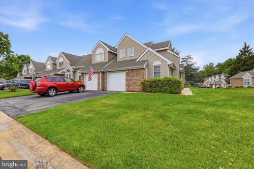 22-11 Fleetwood Ct, WILMINGTON, DE, 19804-2943 | Card Image