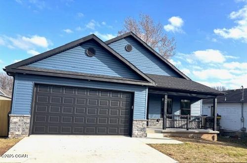 1506 Sophia St, Carthage, MO, 64836-2983 | Card Image