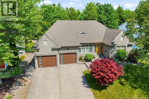 576 Douglas Ave, Fredericton, NB, E3A5T1 | Card Image