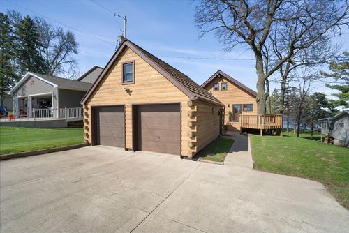 N10394 Howard Drive, FOX LAKE, WI, 53933 | Card Image