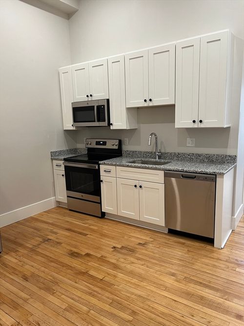 apt-8-34 Saint Joseph St, Fall River, MA, 02723-2058 | Card Image