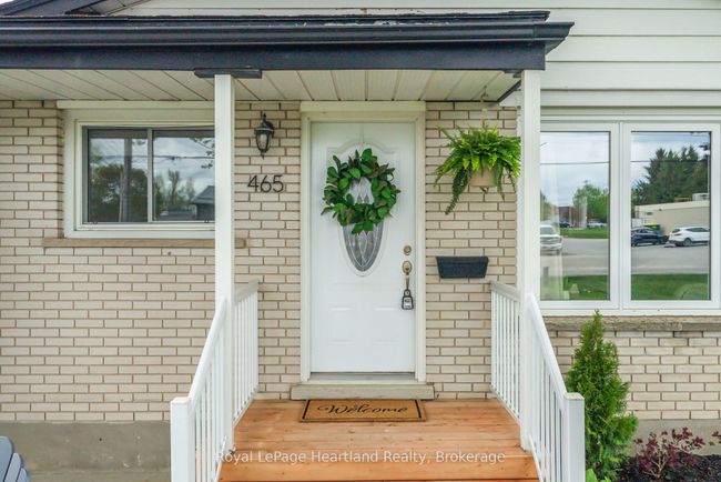 465 Main St W, House other with 3 bedrooms, 2 bathrooms and 3 parking in Palmerston ON | Image 5