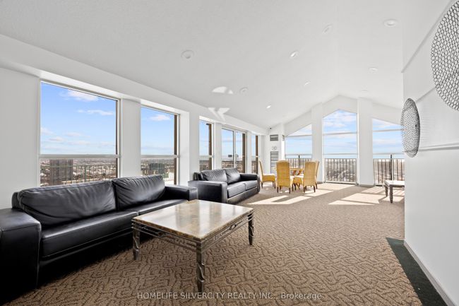 913 - 145 Hillcrest Ave, Condo with 3 bedrooms, 2 bathrooms and 1 parking in Mississauga ON | Image 30
