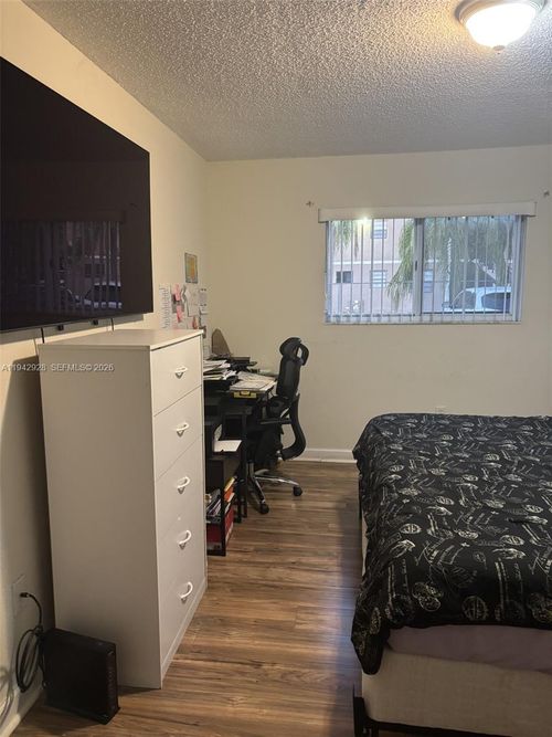 107-2565 W 56th St, Hialeah, FL, 33016 | Card Image