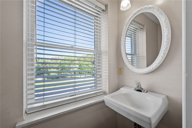 282 Quail Run Rd, Condo with 2 bedrooms, 2 bathrooms and 1 parking in Venetia PA | Image 8
