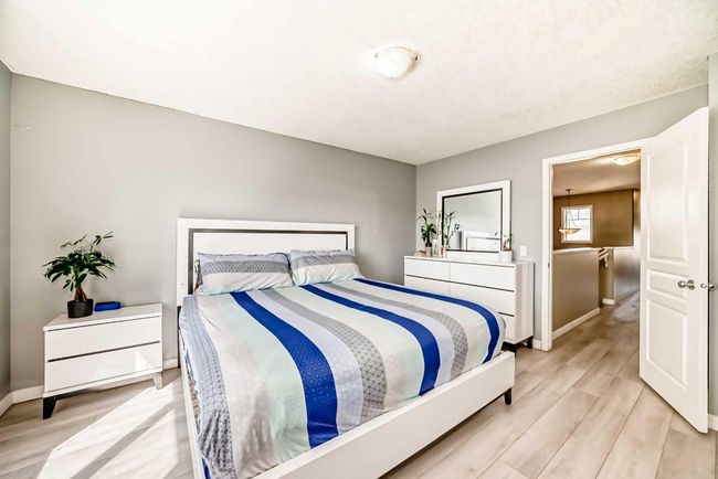 66 Evansbrooke Terr Nw, House other with 5 bedrooms, 4 bathrooms and 4 parking in Calgary AB | Image 25
