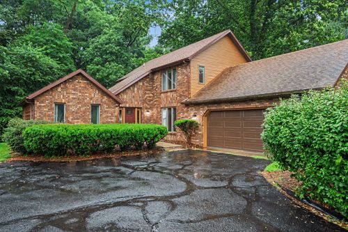 2161 Wild Cherry Ln, Kalamazoo, MI, 49009-9121 | Card Image