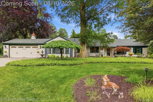 27221 Apple Tree Ln, Franklin, MI, 48025-1080 | Card Image