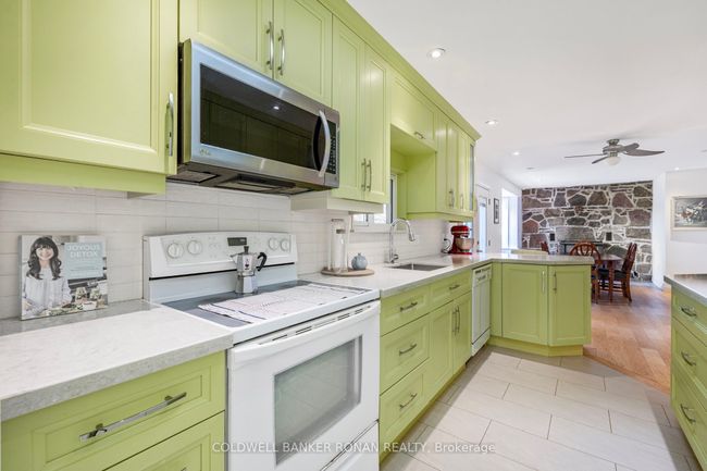 7171 9 Th Line, House other with 5 bedrooms, 4 bathrooms and 15 parking in New Tecumseth ON | Image 9