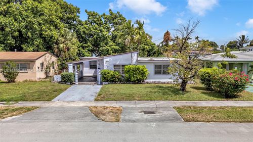 835 Nw 84th Street, Miami, FL, 33150 | Card Image
