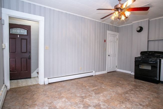 6 Elm St S, House other with 3 bedrooms, 1 bathrooms and 2 parking in Barre MA | Image 12
