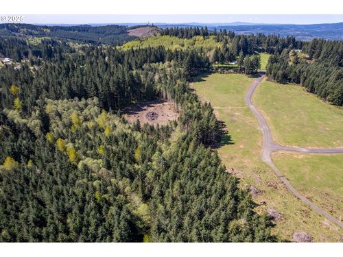 f2-0 Silverwood Dr, CastleRock, WA, 98611 | Card Image