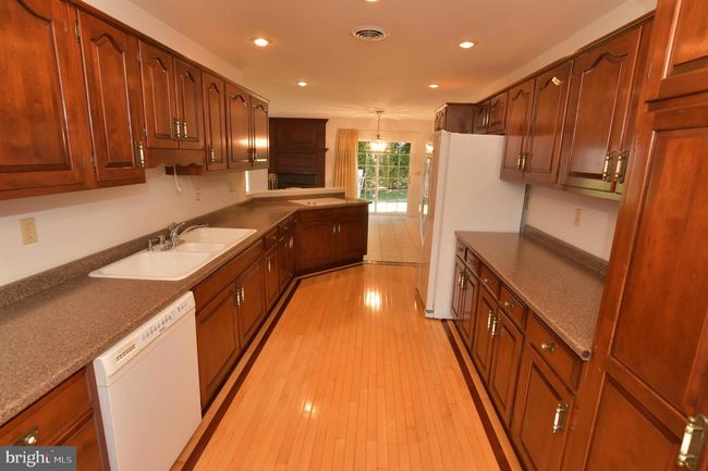 106 Waterview Dr, House other with 3 bedrooms, 2 bathrooms and null parking in Capon Bridge WV | Image 27