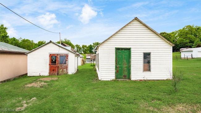 View of outdoor structure | Image 18