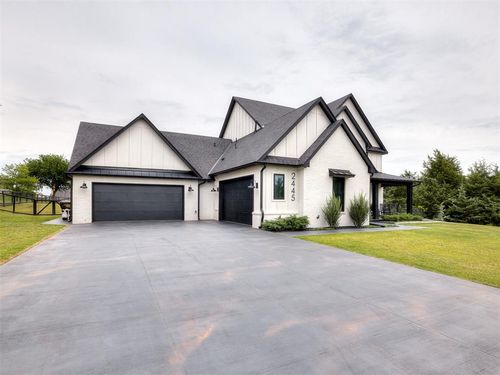 2445 Sandplum Lane, Goldsby, OK, 73093 | Card Image