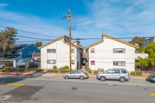 979 Hilby Ave, Seaside, CA, 93955-5348 | Card Image