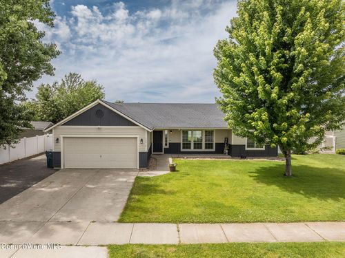 13417 Halley St, Rathdrum, ID, 83858-5032 | Card Image