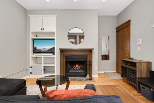 apt-4-635 Grand Ave, SAINT PAUL, MN, 55105-3411 | Card Image