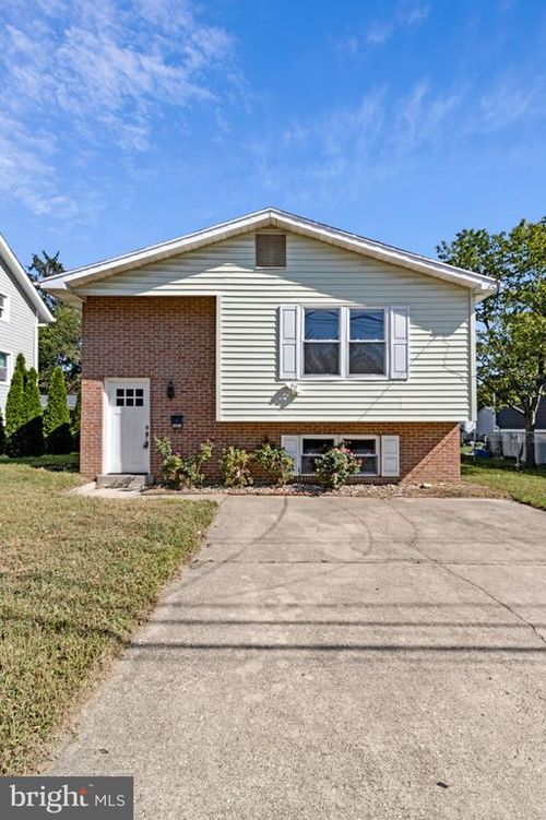5004 Roanoke Pl, COLLEGE PARK, MD, 20740-4116 | Card Image