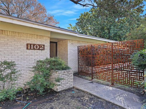 1102 N Graves St, Mckinney, TX, 75069-3143 | Card Image