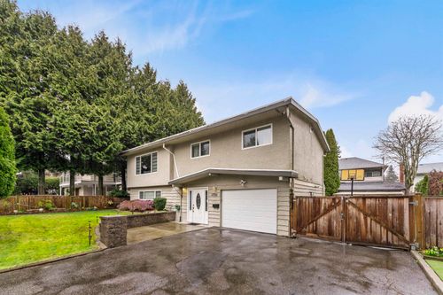 11725 83a Ave, Delta, BC, V4C2J9 | Card Image