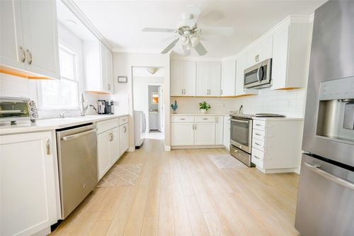 49 Nottingham Dr, Middle Island, NY, 11953-2114 | Card Image