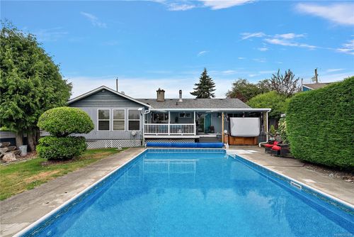 1573 Charlotte St, Crofton, BC, V0R1R0 | Card Image