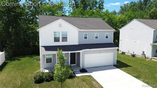 2288 Hunter Ln, Burton, MI, 48519-2025 | Card Image