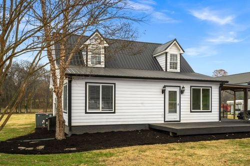 6117 Henry Gower Rd, Pleasant View, TN, 37146-9127 | Card Image