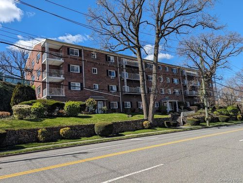 2f-2333 Palmer Ave, New Rochelle, NY, 10801-4621 | Card Image