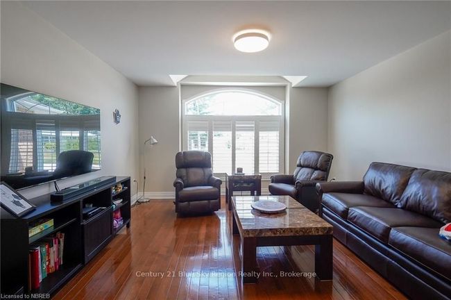 1 Christopher Crt, House other with 5 bedrooms, 2 bathrooms and 4 parking in North Bay ON | Image 24