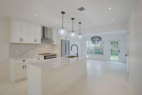 820 Ne 23rd Ave, Pompano Beach, FL, 33062-4413 | Card Image