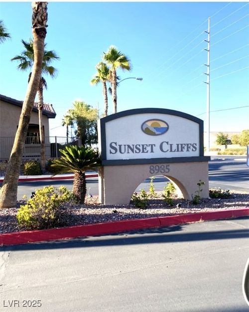2164-8985 S Durango Dr, Las Vegas, NV, 89113-6117 | Card Image